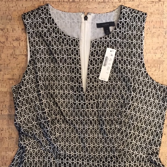 Black and white eyelet fit and flare dress - Picture 4 of 4